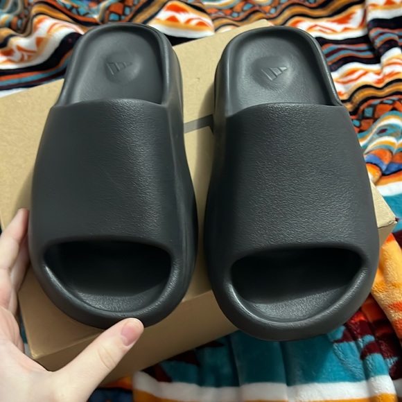 Yeezys size 6